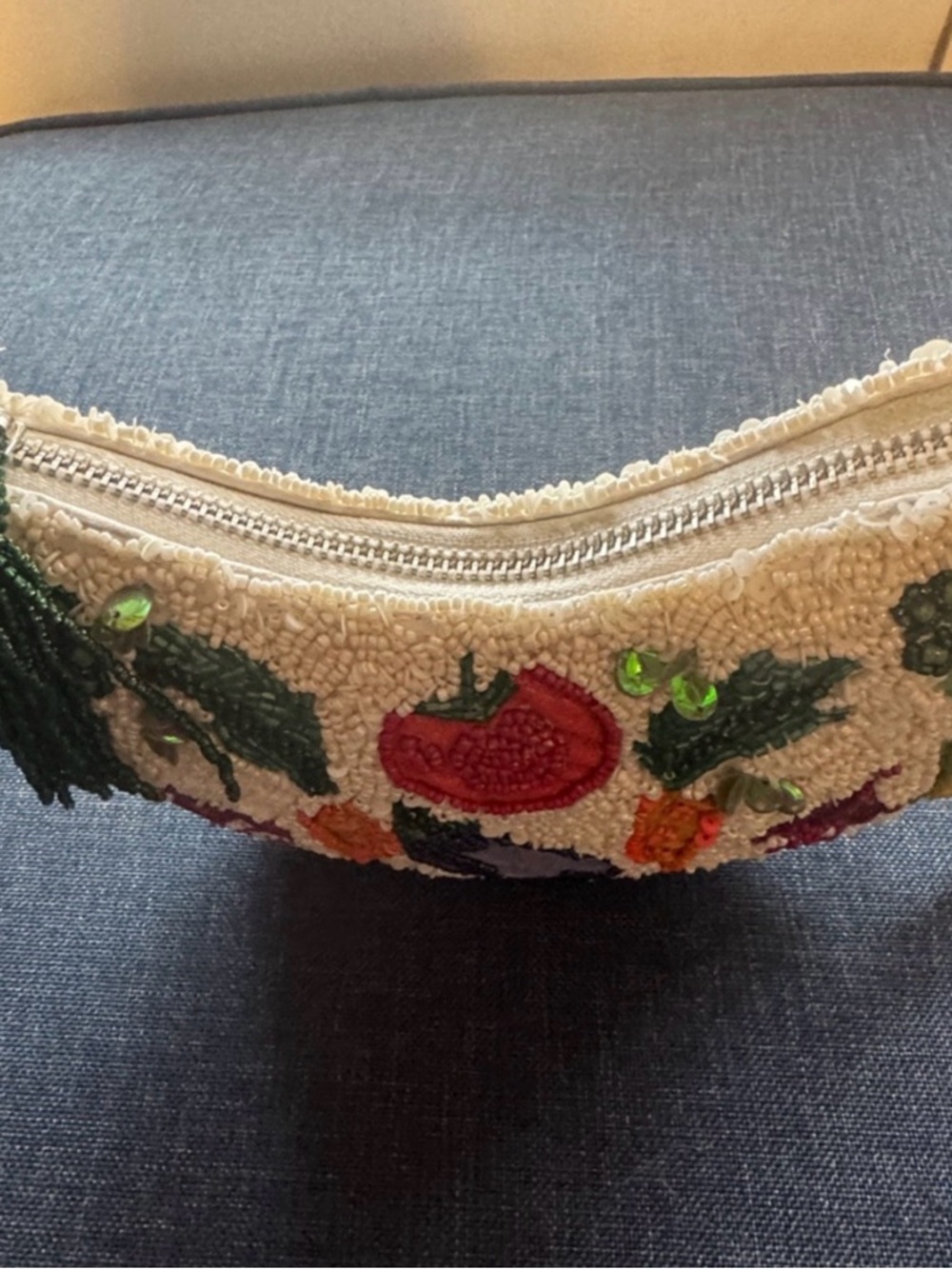 Viral Beaded Bag! NWT Garden Vegetable Shoulder Bag - Picture 7 of 11